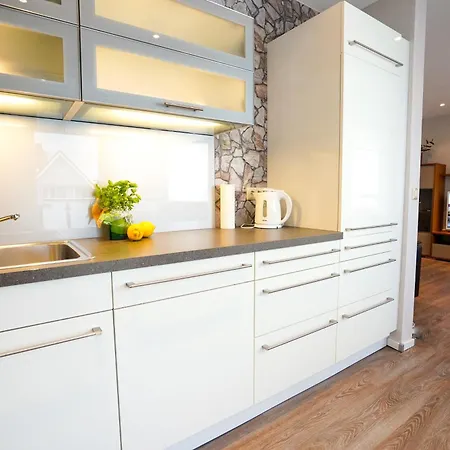 Oldenburger Strasse 28 Penthouse 8 דירה *